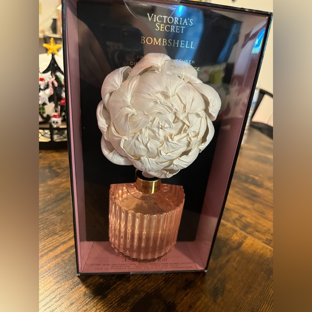 Victoria’s Secret Scent Diffuser w/ Real Peony